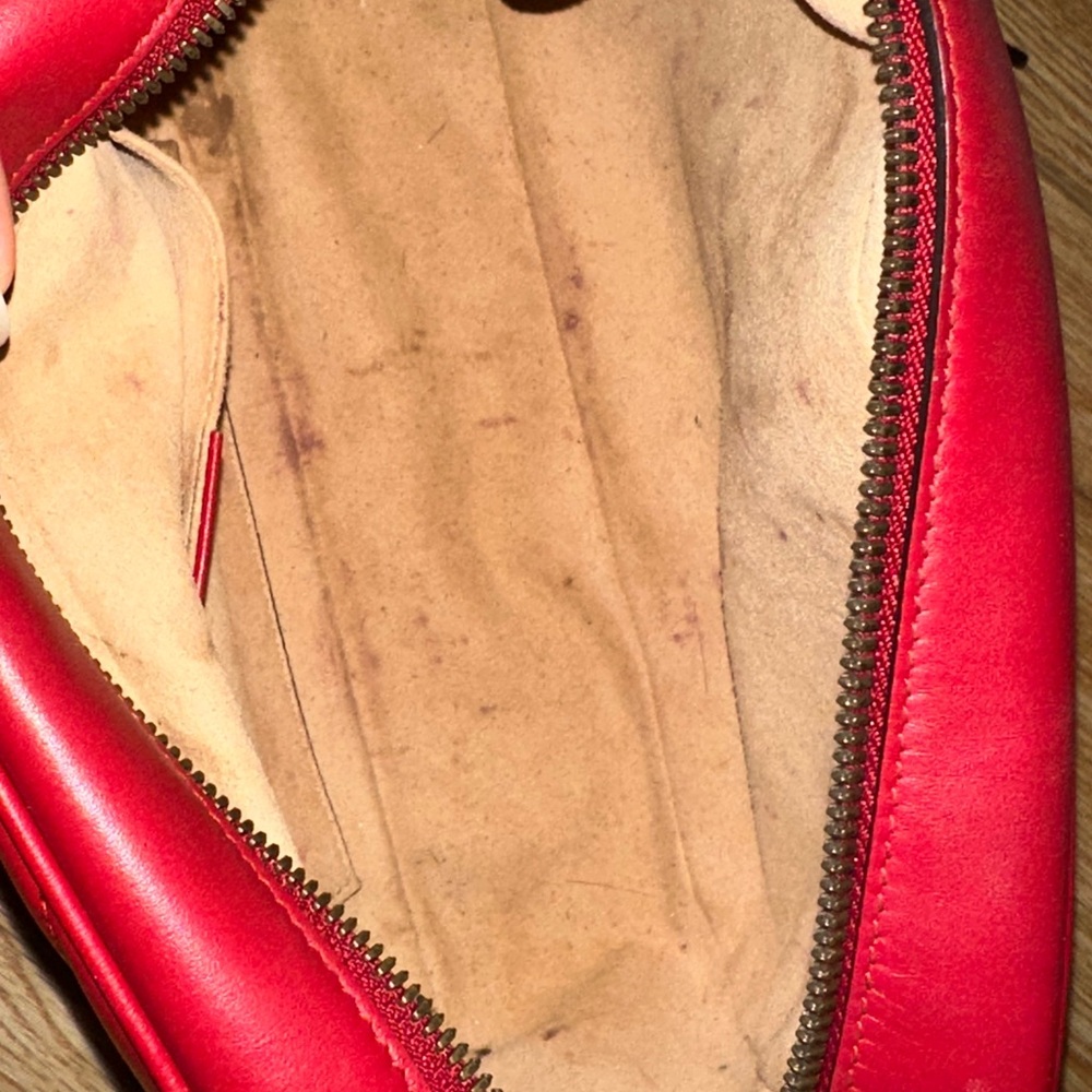 Red Chevron Crossbody Bag - Picture 4 of 5
